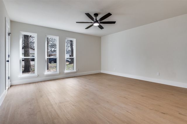 2009 Mosswood Court, Arlington, TX 76015