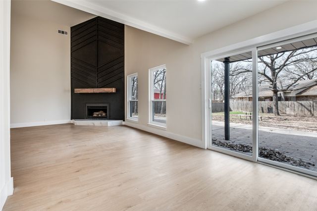 2009 Mosswood Court, Arlington, TX 76015