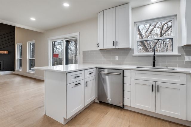 2009 Mosswood Court, Arlington, TX 76015