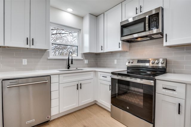 2009 Mosswood Court, Arlington, TX 76015