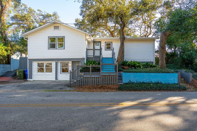 608 E Ashley Avenue, Folly Beach, SC 29439