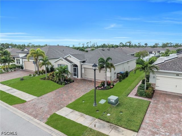 3290 Baravaldo CIR, Cape Coral, FL 33909