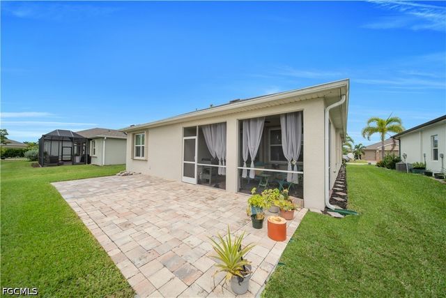 3290 Baravaldo CIR, Cape Coral, FL 33909