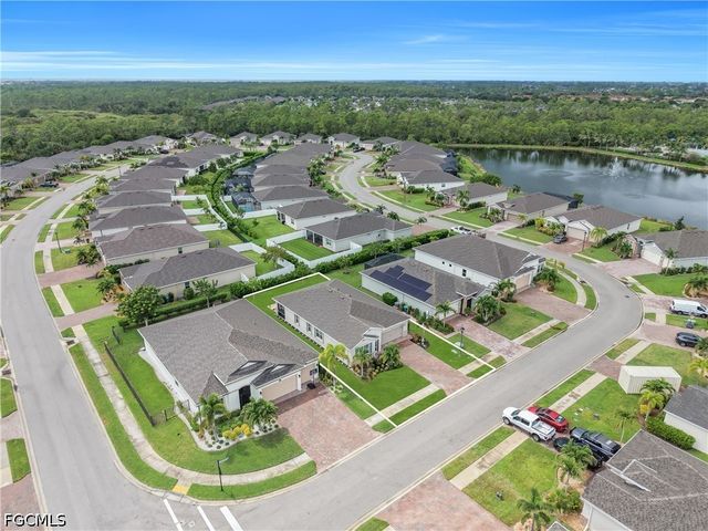 3290 Baravaldo CIR, Cape Coral, FL 33909