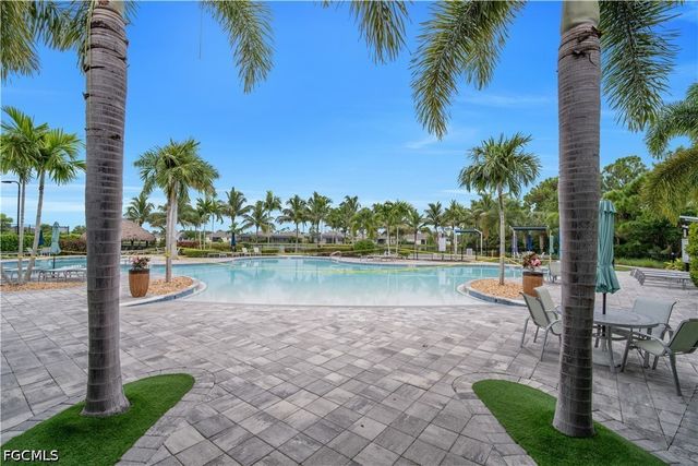 3290 Baravaldo CIR, Cape Coral, FL 33909