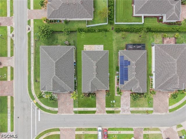 3290 Baravaldo CIR, Cape Coral, FL 33909