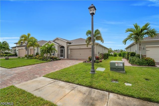 3290 Baravaldo CIR, Cape Coral, FL 33909