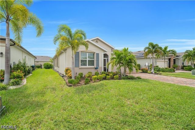3290 Baravaldo CIR, Cape Coral, FL 33909
