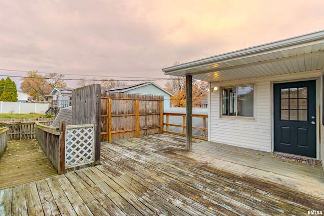 120 DOUGLAS Road, Marquette Heights, IL 61554