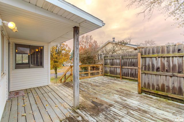 120 DOUGLAS Road, Marquette Heights, IL 61554