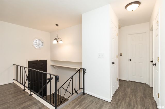 120 DOUGLAS Road, Marquette Heights, IL 61554