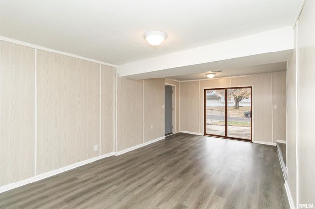 120 DOUGLAS Road, Marquette Heights, IL 61554