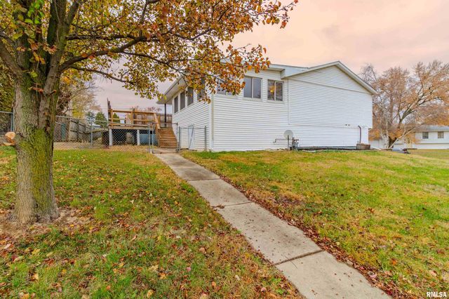 120 DOUGLAS Road, Marquette Heights, IL 61554