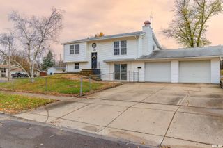 120 DOUGLAS Road, Marquette Heights, IL 61554