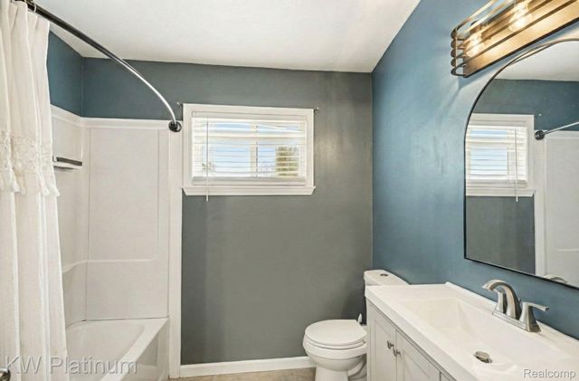 5452 Columbia Court, Oregon Township, MI 48446