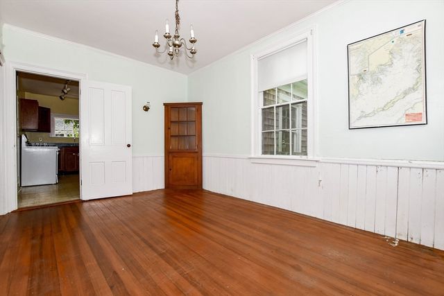 28 Main Street, Mattapoisett, MA 02739