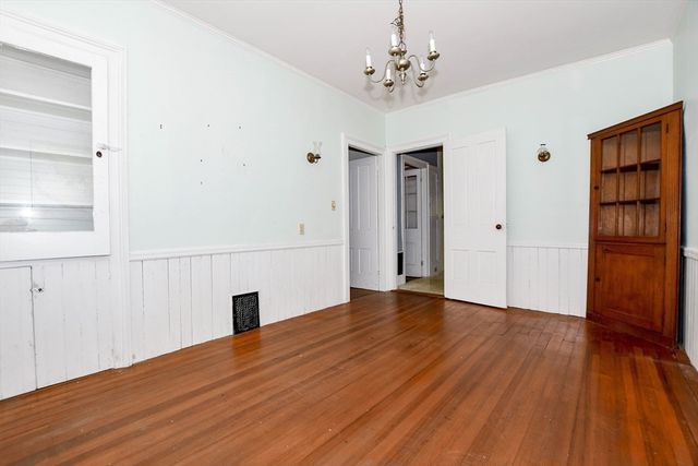 28 Main Street, Mattapoisett, MA 02739