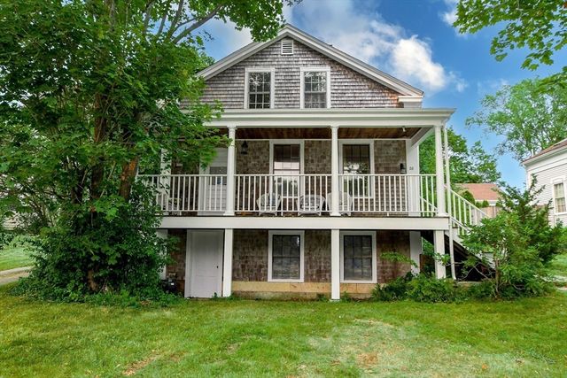 28 Main Street, Mattapoisett, MA 02739