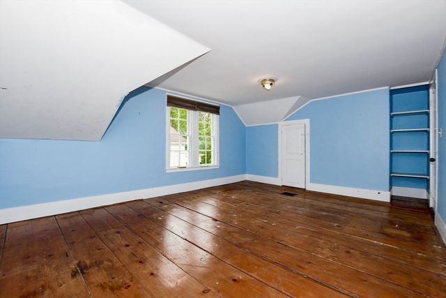28 Main Street, Mattapoisett, MA 02739