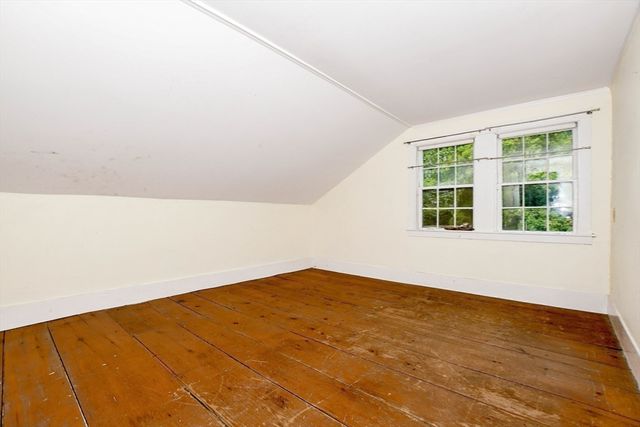 28 Main Street, Mattapoisett, MA 02739
