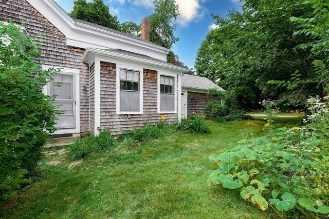 28 Main Street, Mattapoisett, MA 02739