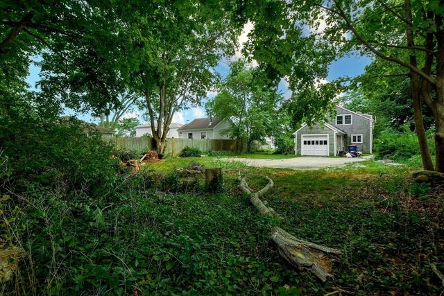 28 Main Street, Mattapoisett, MA 02739