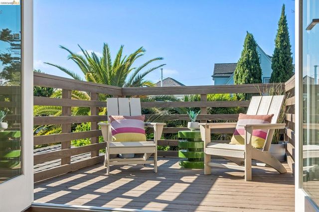 758 61St St, Oakland, CA 94609