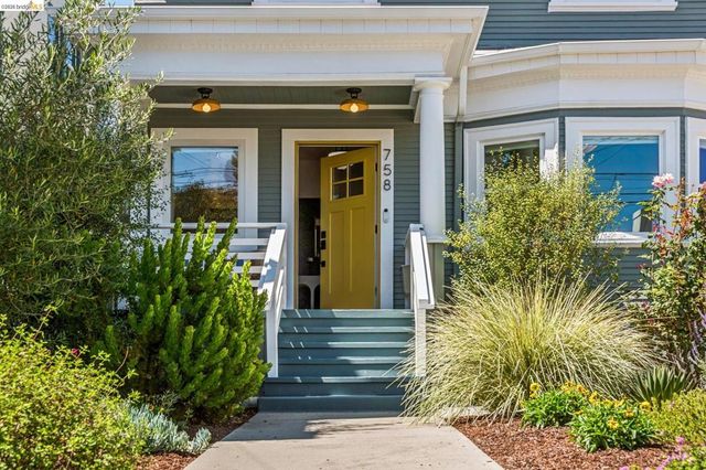 758 61St St, Oakland, CA 94609