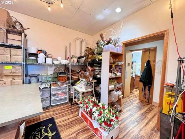 1035 Vandercook St, Longview, WA 98632