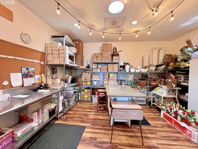 1035 Vandercook St, Longview, WA 98632