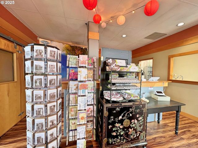 1035 Vandercook St, Longview, WA 98632