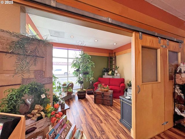 1035 Vandercook St, Longview, WA 98632