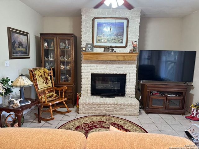 1207 Grand Pass, Canyon Lake, TX 78133