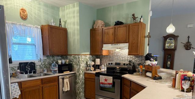 1207 Grand Pass, Canyon Lake, TX 78133