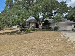 1207 Grand Pass, Canyon Lake, TX 78133