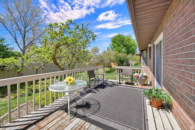 2698 E 1650 N, Layton, UT 84040