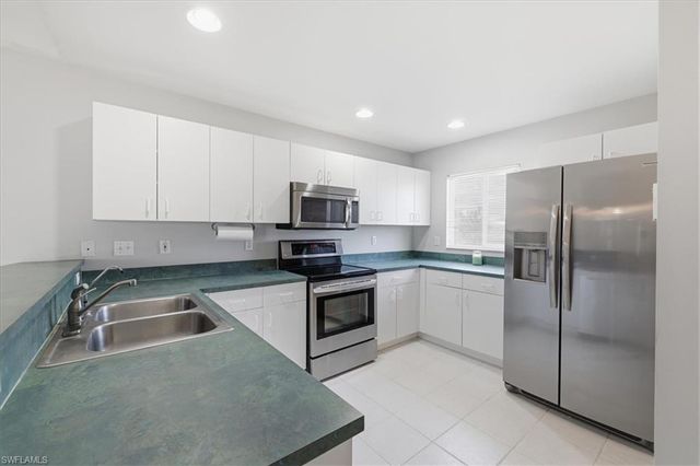 2245 SW 1st TER, Cape Coral, FL 33991