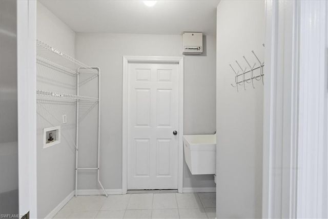 2245 SW 1st TER, Cape Coral, FL 33991