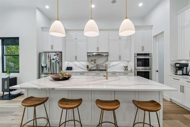 5410 BAYSHORE BLVD, Tampa, FL 33611