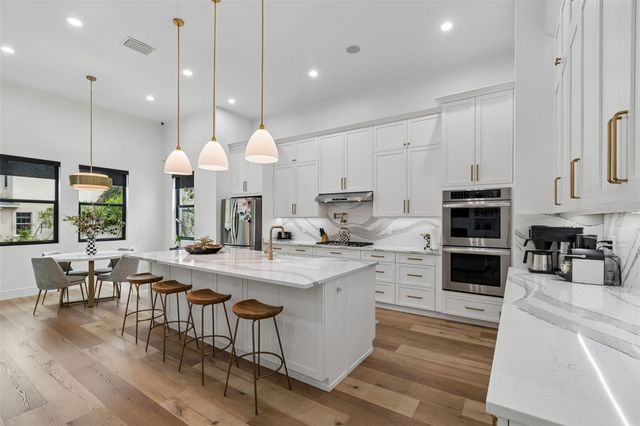 5410 BAYSHORE BLVD, Tampa, FL 33611