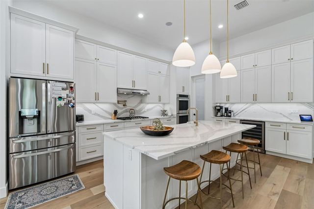 5410 BAYSHORE BLVD, Tampa, FL 33611