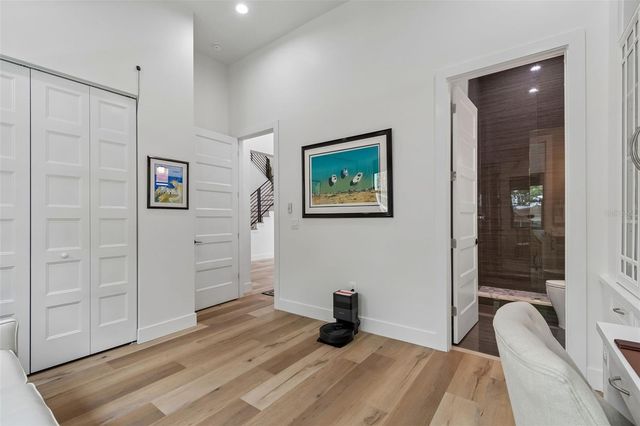 5410 BAYSHORE BLVD, Tampa, FL 33611