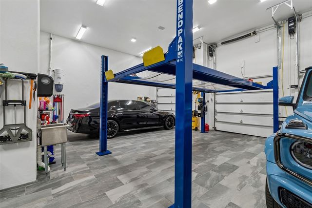 5410 BAYSHORE BLVD, Tampa, FL 33611