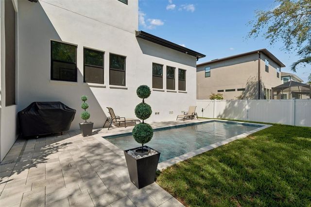 5410 BAYSHORE BLVD, Tampa, FL 33611