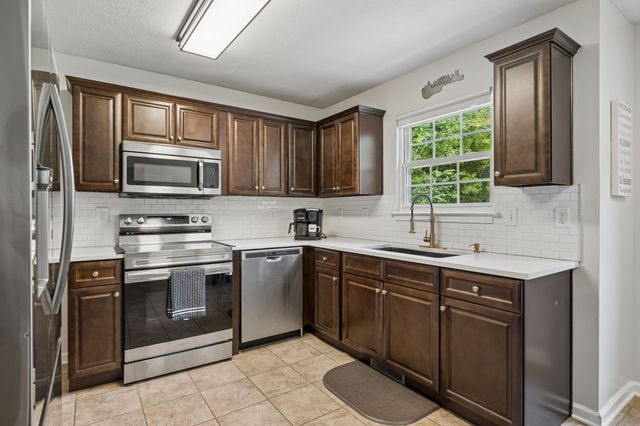 1179 Abernathy Rd, Ashland City, TN 37015