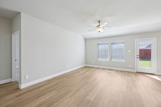 3805 High Valley Drive, Princeton, TX 75071