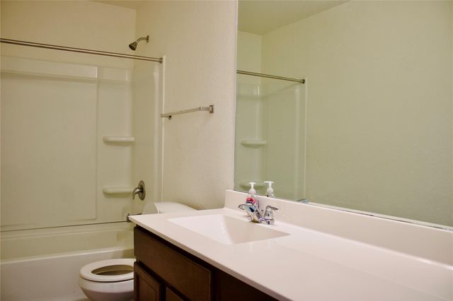 351 Blacktail DR, New Braunfels, TX 78130