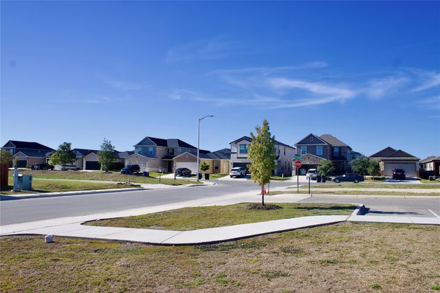 351 Blacktail DR, New Braunfels, TX 78130