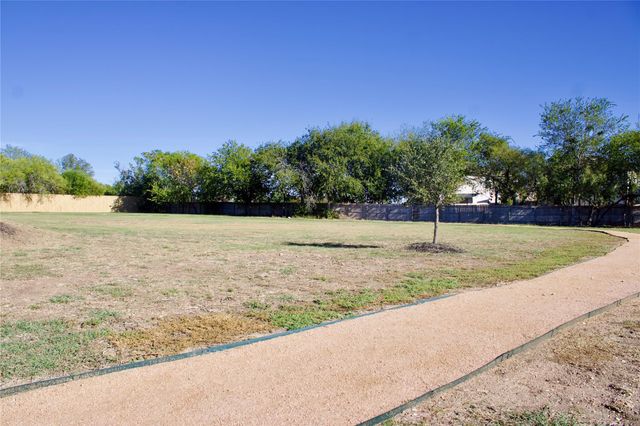 351 Blacktail DR, New Braunfels, TX 78130