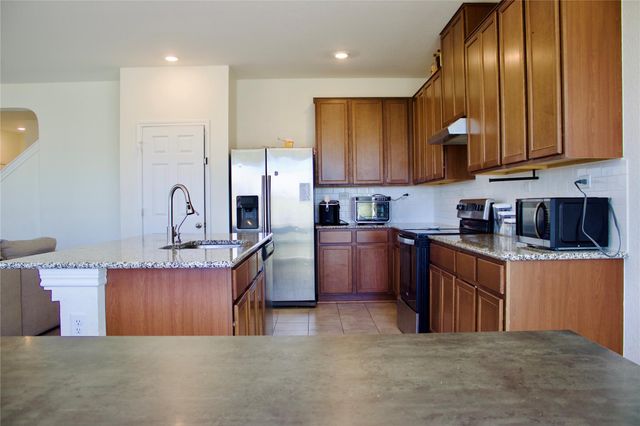 351 Blacktail DR, New Braunfels, TX 78130